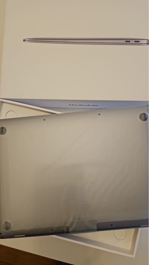 Apple MacBook Air 13-inch M1 Chip 8GB/256GB63221270525825111