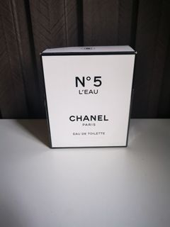 (Category: ) located in . Submitted by perfumemonger (Listing ID 1381954156, Image 1). Description: .