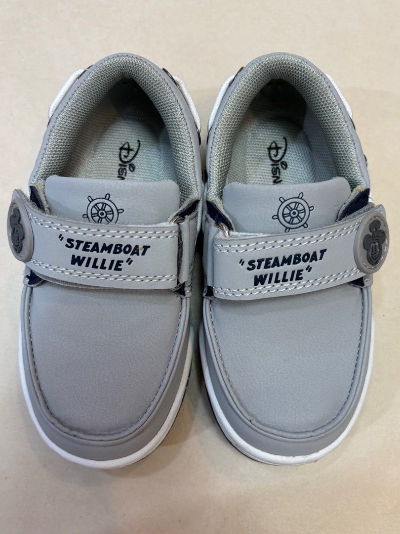 Baby Shoes Disney (Category: Babies & Kids Fashion) located in Taguig. Submitted by aizeldd (Listing ID 1382033647, Image 3). Description: Disney Shoes - brand nee.