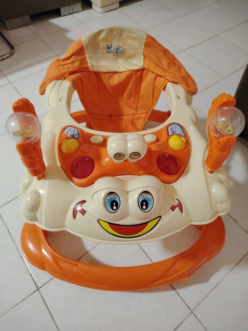 Baby walkers (Category: Babies & Kids Fashion) located in Bayan Lepas. Submitted by keat26 (Listing ID 1382095107, Image 1). Description: condition 60%, want to let go because moving.