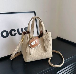 (Category: ) located in . Submitted by shopwithvx (Listing ID 1382089427, Image 1). Description: .