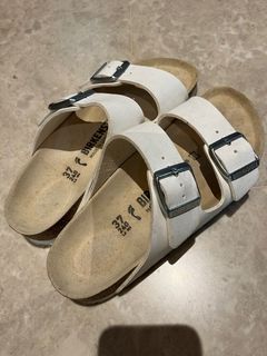 (Category: ) located in . Submitted by yuncheong (Listing ID 1382010391, Image 1). Description: .