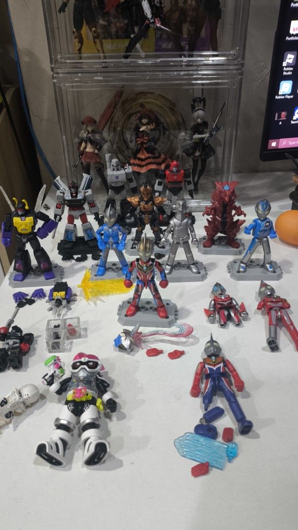 Blokees Mega Set (Category: Figurines & Statues) located in Sungai Buloh. Submitted by drsignis (Listing ID 1381920004, Image 1). Description: Build, Custom and Act! Enjoy a wide variety of Blokees from Transformers, Ultraman, Kamen Rider and much more. You can even customize your own character with the parts from any line up! Open for swap Blokees too! What you see is what you get (plus extras stage if there's any left) For more pictures, do con