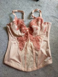 (Kategori: ) berada di . Dikirim oleh fiona.thriftyes (ID iklan 1381894364, Gambar 1). Deskripsi: .