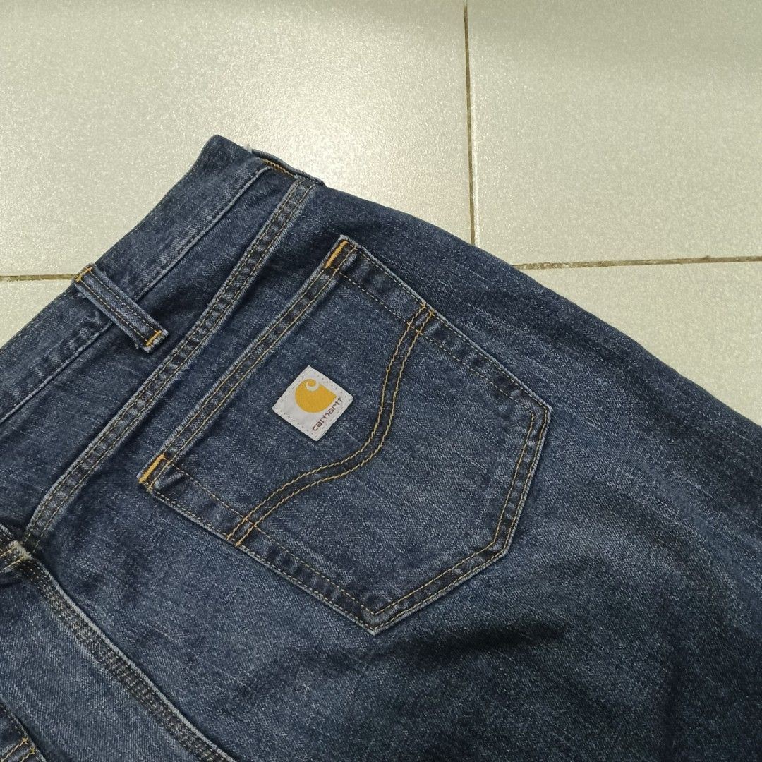 Carhartt Relaxed Fit Jeans (Category: Activewear) located in Cagayan de Oro. Submitted by driftyfinds (Listing ID 1382082630, Image 3). Description: W: 36 L: 44 H: 9 Excellent condition Issue: Scratch on left hem back part, pa alter nyo nalang OR BEST OFFER.
