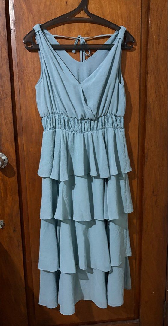 Casual / Semi Formal Dress (Category: Dresses) located in Quezon City. Submitted by lencollado (Listing ID 1381922781, Image 2). Description: Fits M to Semi L Color is like persian green on the lighter shade lang. Actual color captured..