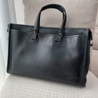 由 Marina_secondhand (刊登 ID 1382046781，圖片 1) 提交，位於 的 (類別：)，說明：。