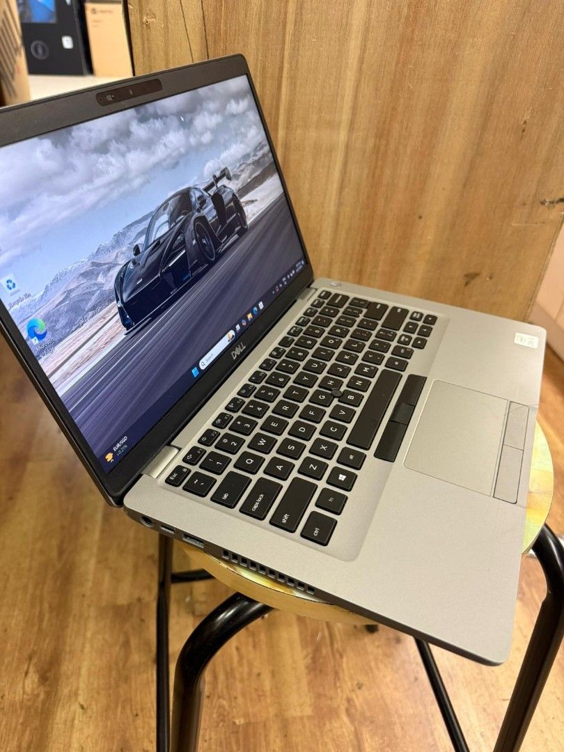 Dell Laptop Core i5-10th gen touchscreen 16gb ram 512gb NVMe ssd Super fast like new laptop63222784334467114