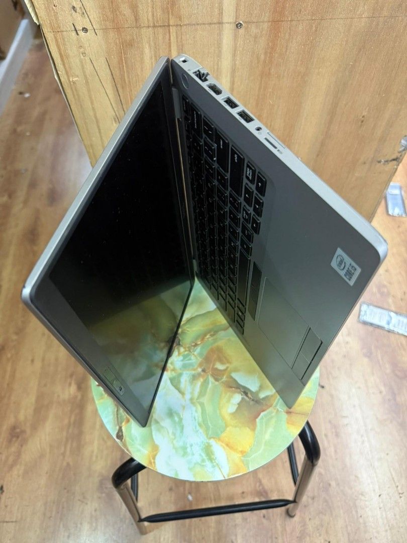 Dell Laptop Core i5-10th gen touchscreen 16gb ram 512gb NVMe ssd Super fast like new laptop63222784334467111