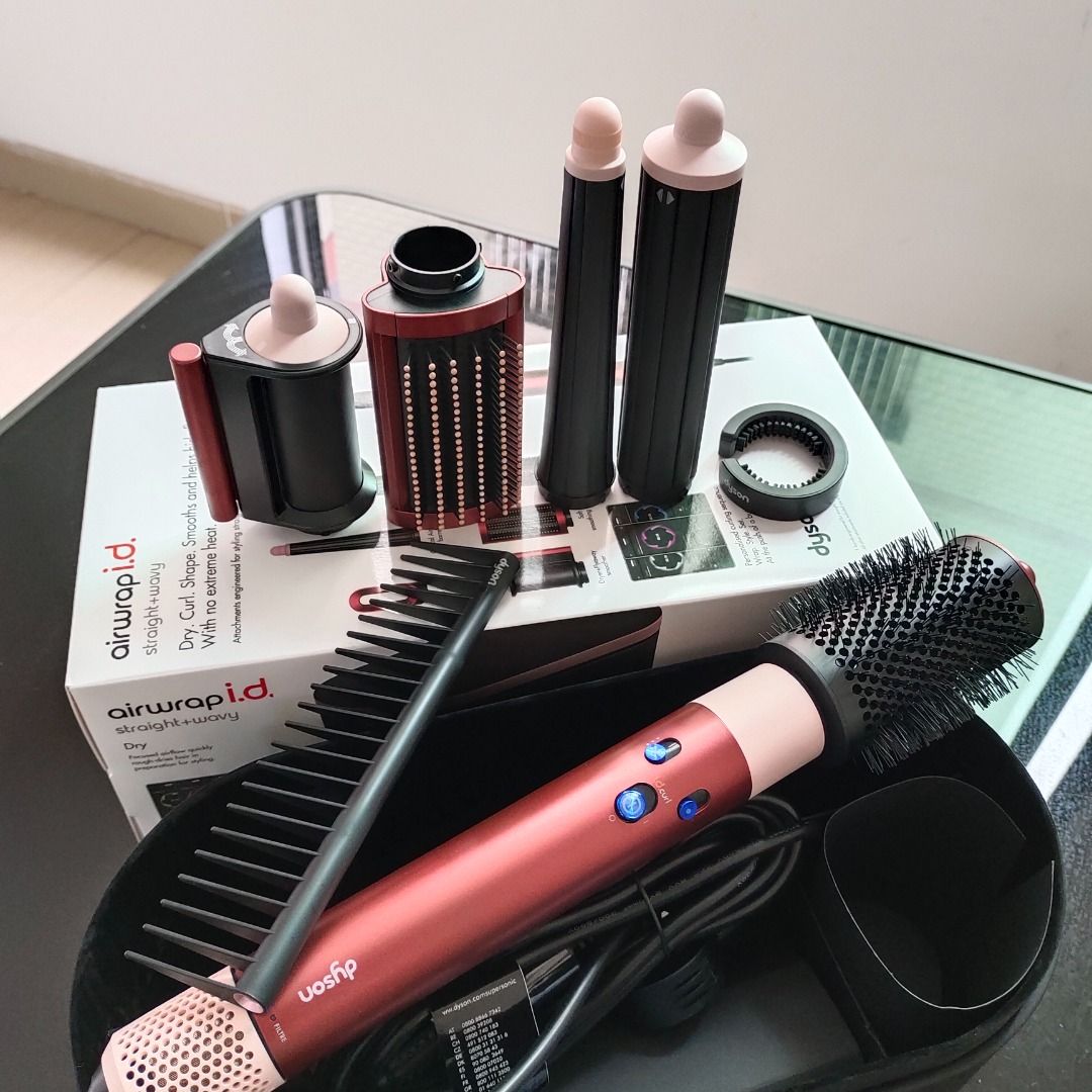 Dyson Airwrap i.d. multi-styler and dryer Straight+Wavy (Category: Hair) located in Malabon City. Submitted by yazimadorc24132 (Listing ID 1382000152, Image 2). Description: .