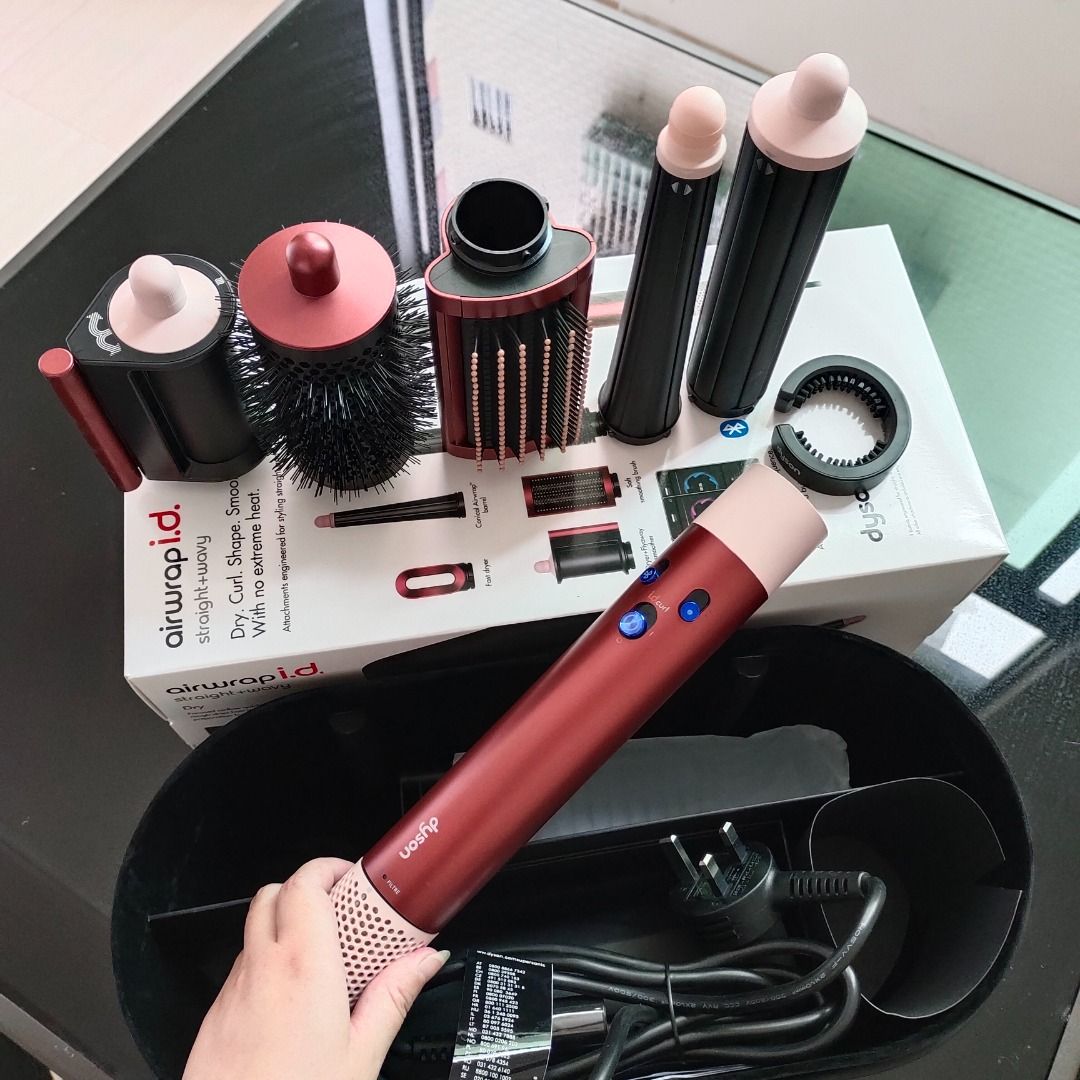 Dyson Airwrap i.d. multi-styler and dryer Straight+Wavy (Category: Hair) located in Malabon City. Submitted by yazimadorc24132 (Listing ID 1382000152, Image 3). Description: .