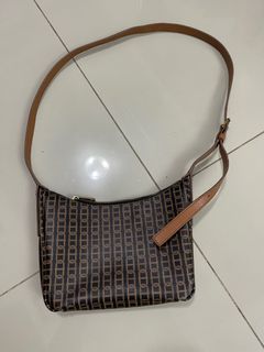 (Kategori: ) berada di . Dikirim oleh margareth68637 (ID iklan 1382064572, Gambar 1). Deskripsi: .