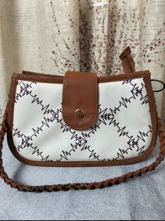 (Kategori: ) berada di . Dikirim oleh taskulucu (ID iklan 1381942641, Gambar 1). Deskripsi: .