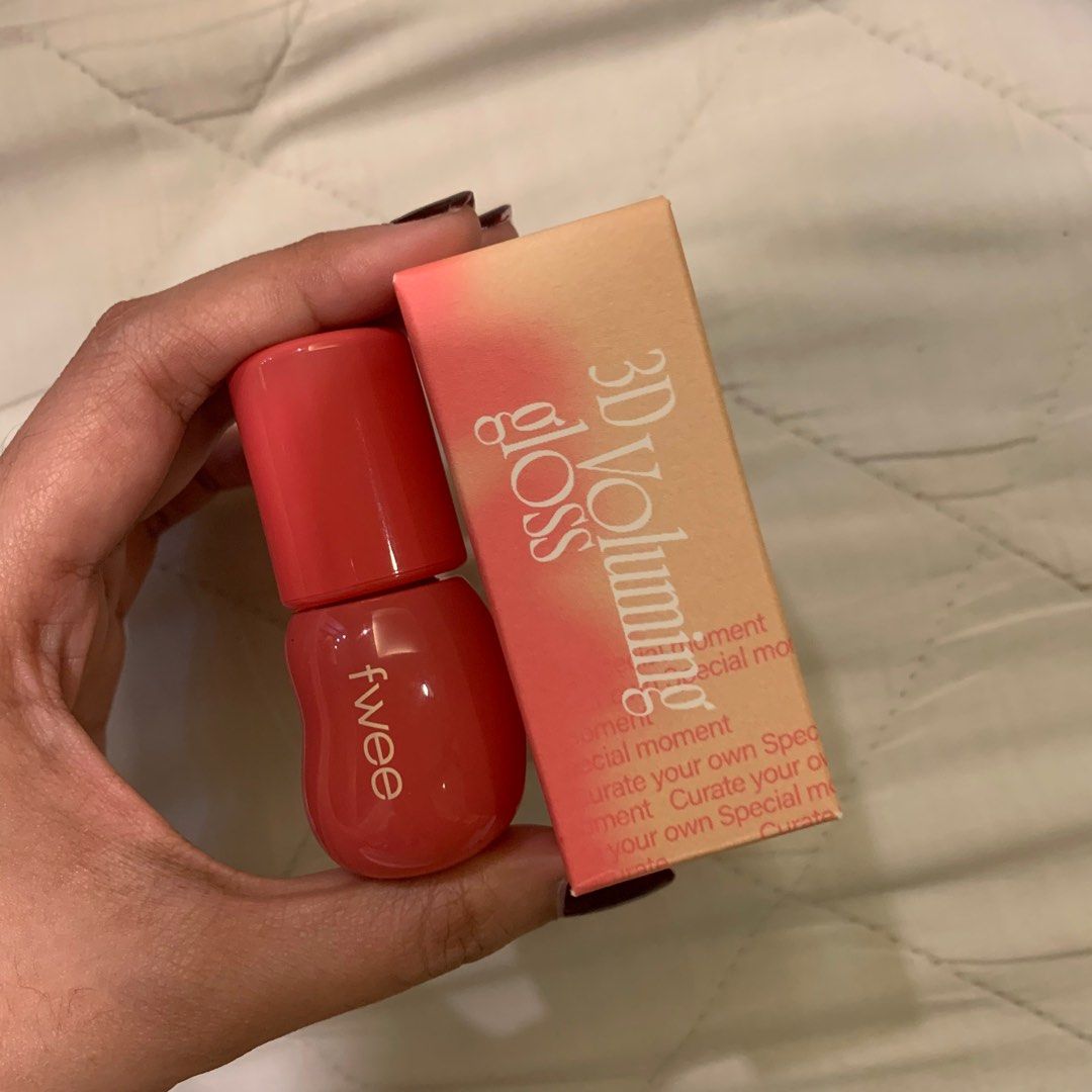 fwee 3D voluming gloss in B02 Sorbet (Category: Makeup) located in Paranaque City. Submitted by bdazed (Listing ID 1382028491, Image 2). Description: Swatched only, not my shade Negotiable for sure buyers. Only open for same day delivery within Metro Manila..