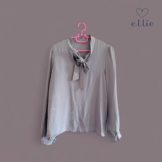 (Category: ) located in . Submitted by shopwithellie (Listing ID 1381976695, Image 1). Description: .