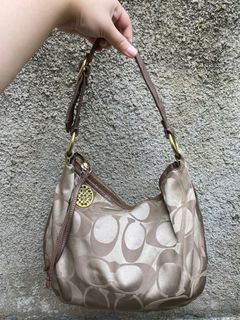 (Kategori: ) berada di . Dikirim oleh jualannadi (ID iklan 1381912120, Gambar 1). Deskripsi: .