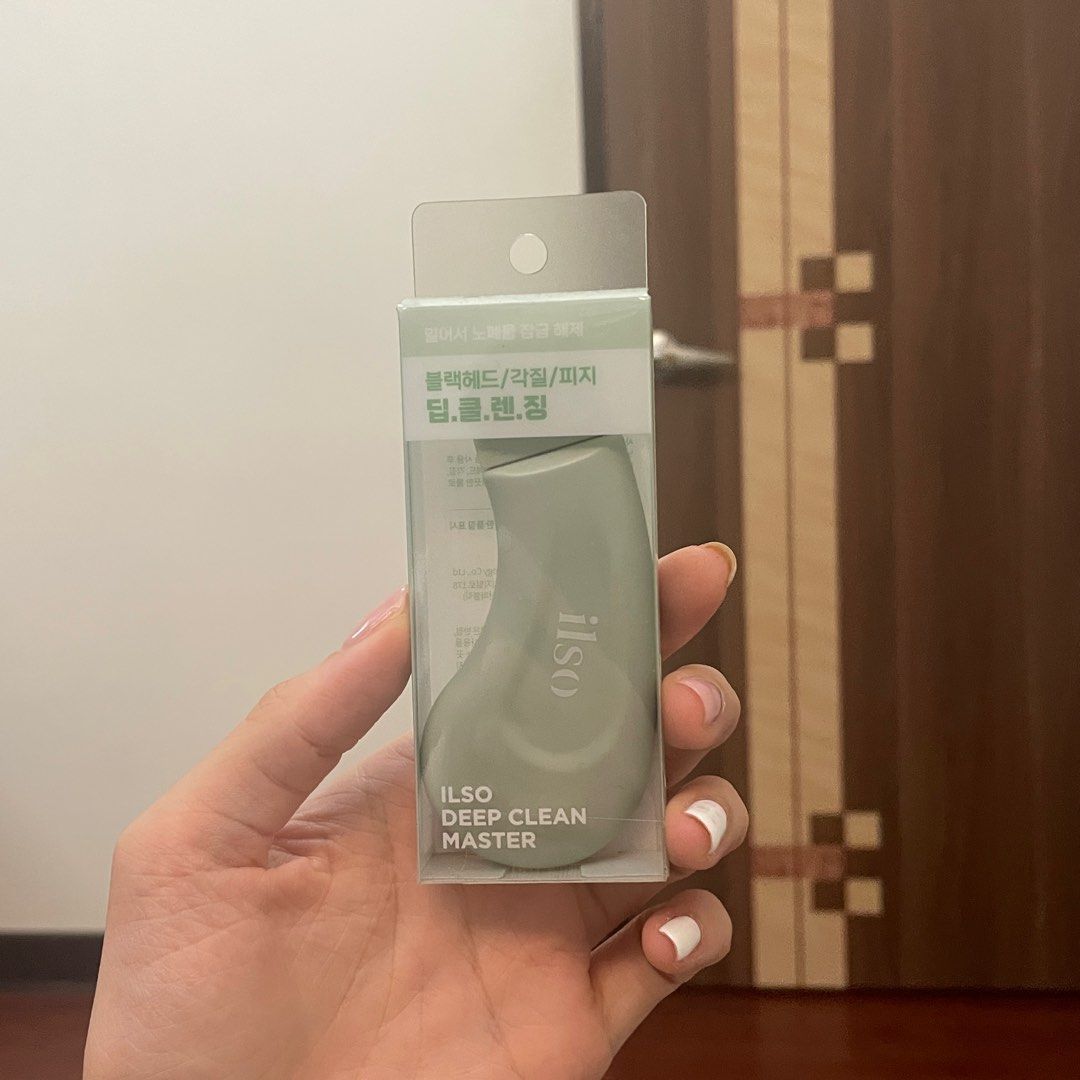 由 creammmi (刊登 ID 1382046434，圖片 3) 提交，位於 台北市 (Taipei) 的 ilso 去黑頭 粉刺導出液 附黑頭鏟 棉片 (類別：護膚、清潔產品)，說明：使用3次以內，導出液和棉片都還剩很多。