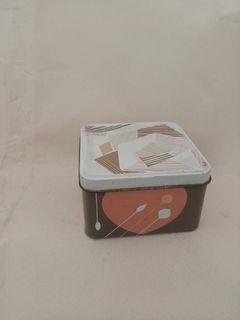 (Kategori: ) berada di . Dikirim oleh loak_unik_thea (ID iklan 1381915330, Gambar 1). Deskripsi: .