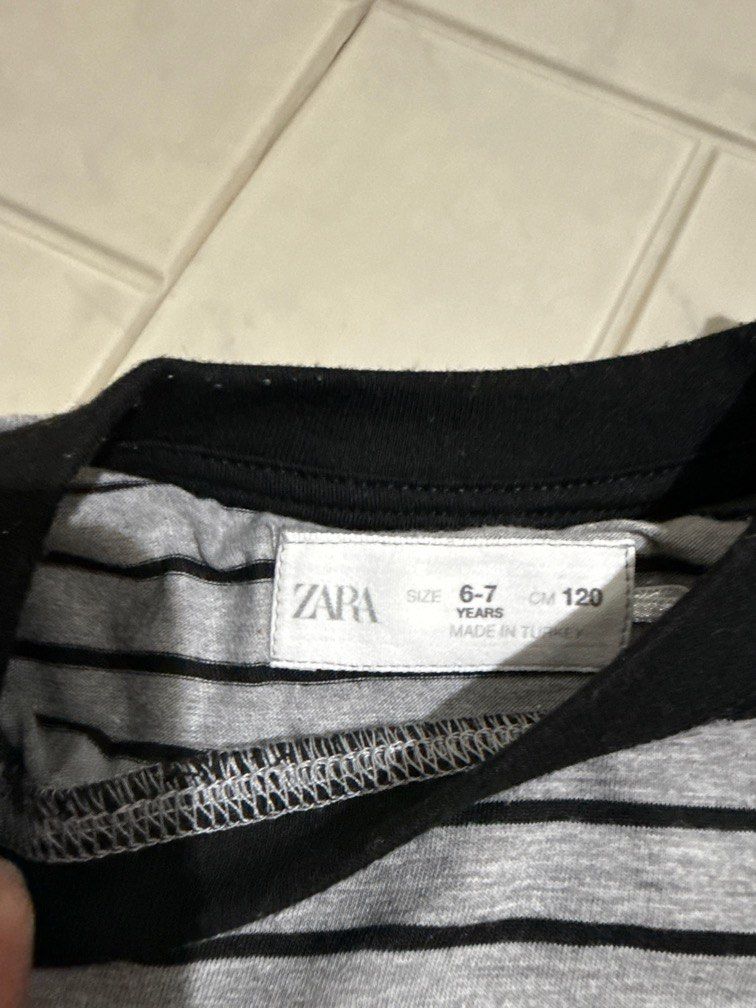 kaos zara anak (Kategori: 4 hingga 7 tahun) berada di Jakarta Utara. Dikirim oleh jmmarket (ID iklan 1382032170, Gambar 3). Deskripsi: nett.