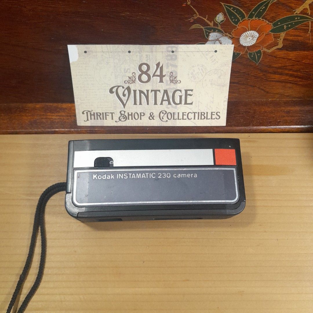 Kodak Instamatic 230 Camera (Category: Cameras) located in Las Pinas. Submitted by 84vintage (Listing ID 1382056044, Image 2). Description: Actual photos posted. Please examine them carefully as they are part of the description. --📌 MUST READ Before Dealing with us 📌-- ⚠️Price is posted. No lowballs please. ⚠️Vintage items are only sold As Is Where Is. If you want new items without any flaws, you can buy at the mall. Please manage your expectat