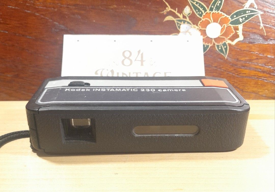 Kodak Instamatic 230 Camera (Category: Cameras) located in Las Pinas. Submitted by 84vintage (Listing ID 1382056044, Image 3). Description: Actual photos posted. Please examine them carefully as they are part of the description. --📌 MUST READ Before Dealing with us 📌-- ⚠️Price is posted. No lowballs please. ⚠️Vintage items are only sold As Is Where Is. If you want new items without any flaws, you can buy at the mall. Please manage your expectat
