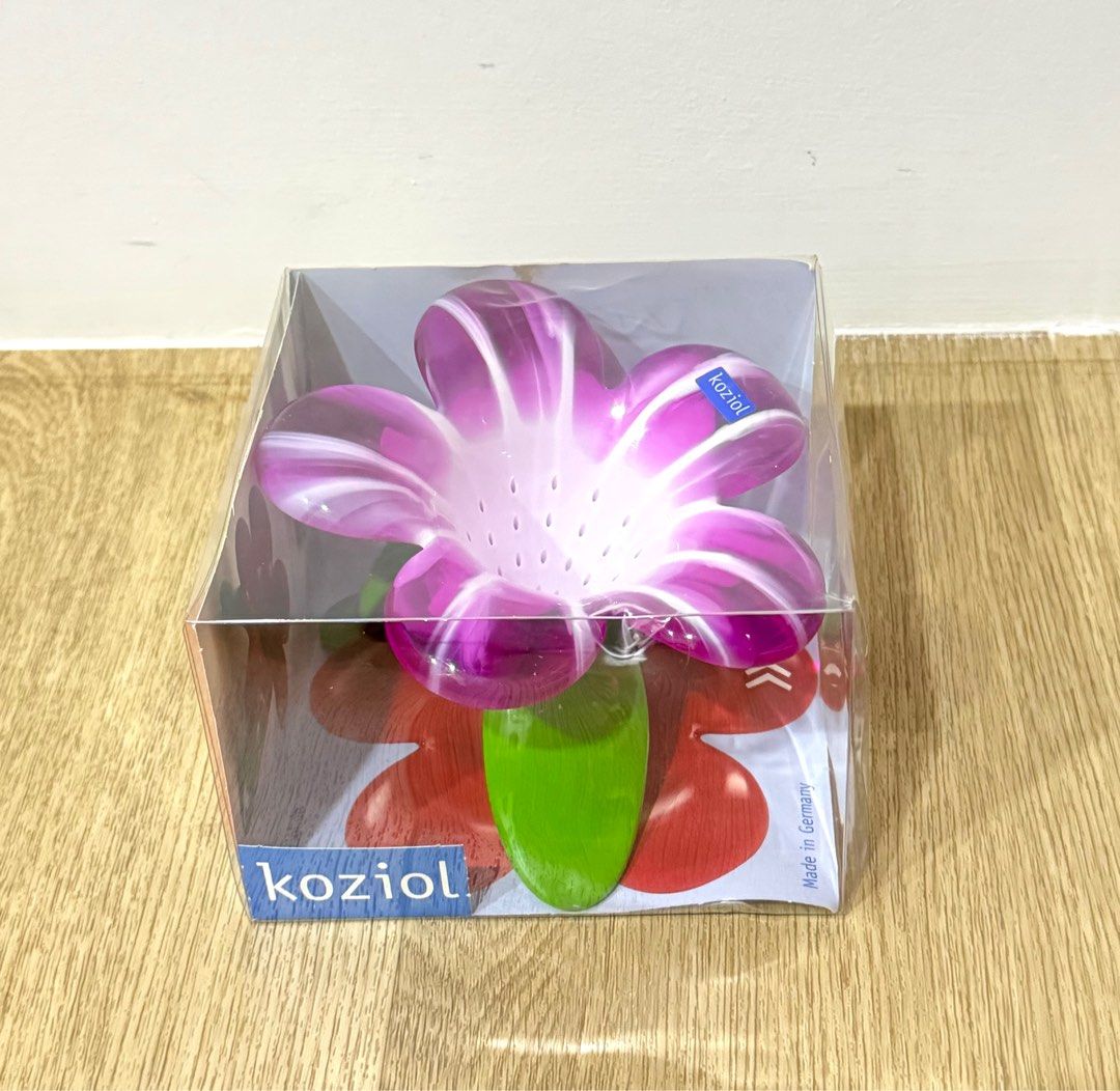 Kozio Tea Strainer - Brand New in Box