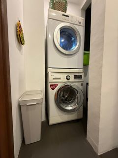 (Category: ) located in . Submitted by siyue1990 (Listing ID 1382041627, Image 1). Description: .