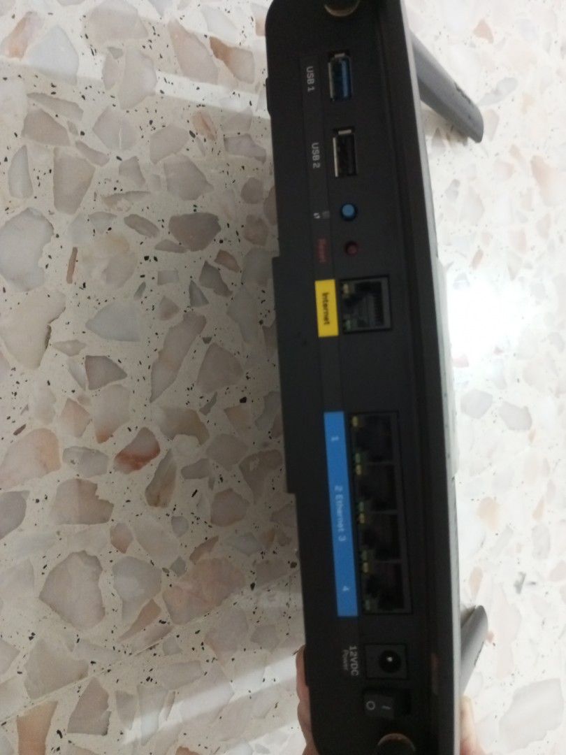 Linksys EA8100 Wireless Router63218248629377112