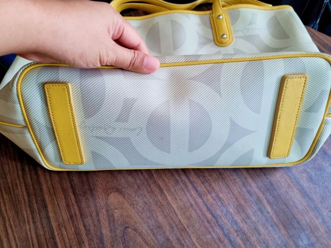 Louis Quatorze Tote Bag (Category: Luxury Bags & Wallets) located in Cabanatuan. Submitted by ak_magtanao (Listing ID 1381912255, Image 3). Description: Tote bag Louis Quatorze authentic and original NO ISSUES & NO FLAWS.