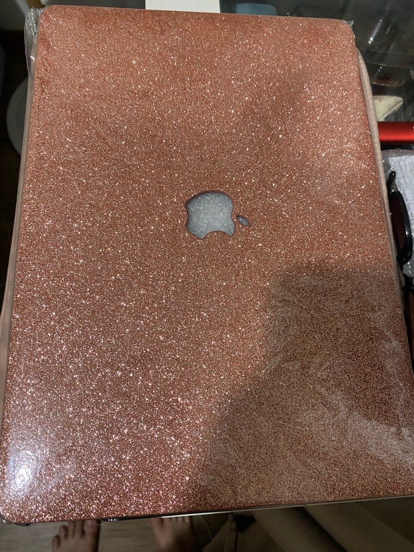 Macbook glitter case (Category: Laptop Bags & Sleeves) located in Makati City. Submitted by jielato (Listing ID 1381903396, Image 1). Description: Color glitter rosegold.