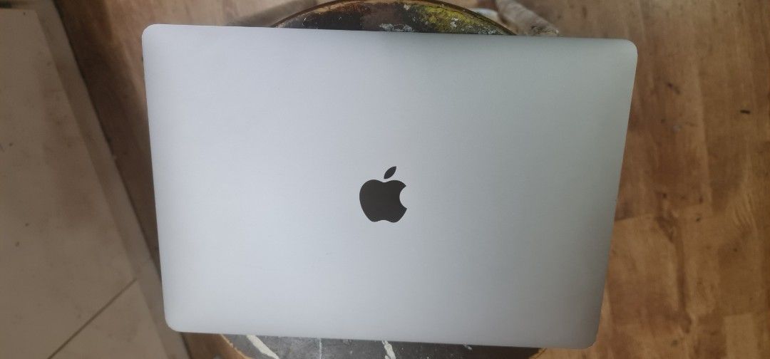MacBook Pro 8gb ram 256gb Mac ssd, 2017 model Like new63221270869891111