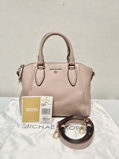 (Kategori: ) berada di . Dikirim oleh preloved.nrm (ID iklan 1382003585, Gambar 1). Deskripsi: .