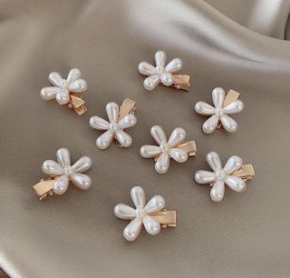 (Category: ) located in . Submitted by buysellcloset (Listing ID 1382010044, Image 1). Description: .