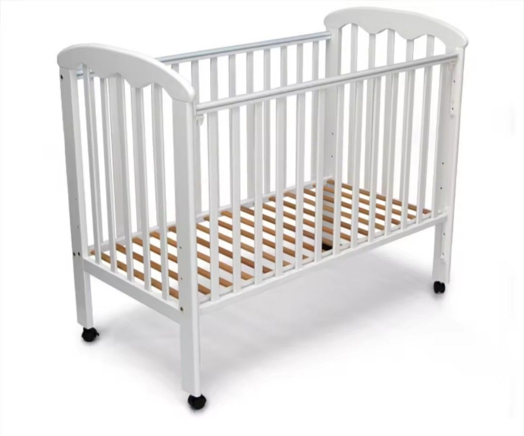 "My Dear" Baby Cot and Getha Baby Bed Set (Category: Childrens' Beds) located in Subang Jaya. Submitted by honew_dew (Listing ID 1381973567, Image 2). Description: 1) Crib is still under warranty with manufacturer until 1 April 2026. 2) Reason to sell: Baby Outgrown 3) Getha Bed comes with free matress cover worth RM286 Price: Crib Only: RM450 Getha Bed Only: RM450 Crib + Getha Bed: RM 800.