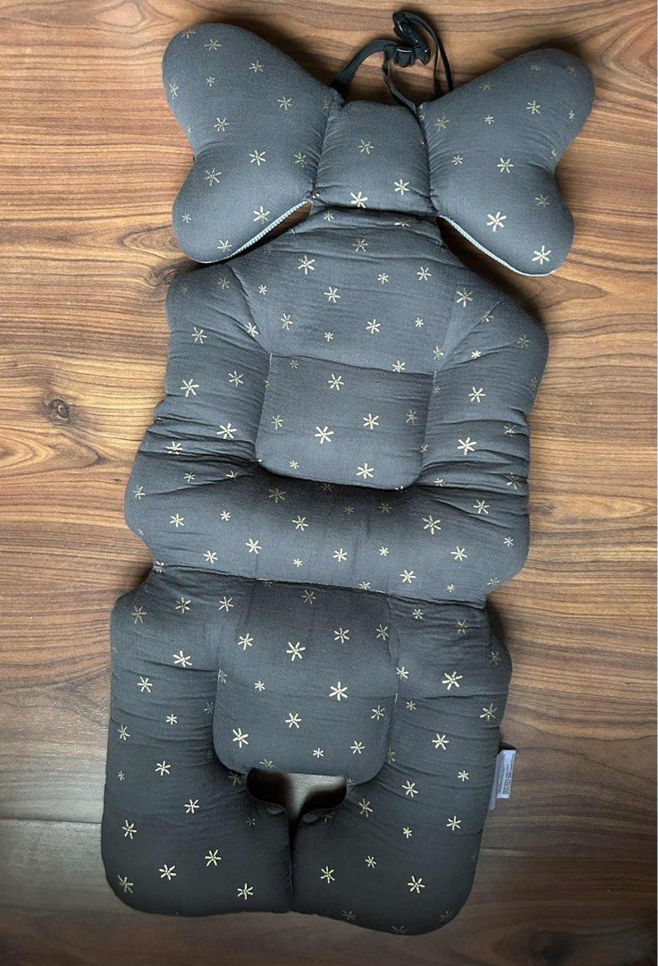 Nuida Baby Seat Liner (Category: Other Babies Going Out Needs) located in Quezon City. Submitted by odarbozoz (Listing ID 1382053847, Image 2). Description: FOR SALE SLIGHTLY USED, VERY GOOD CONDITION Nuida Baby Seat Liner Gray with stars.