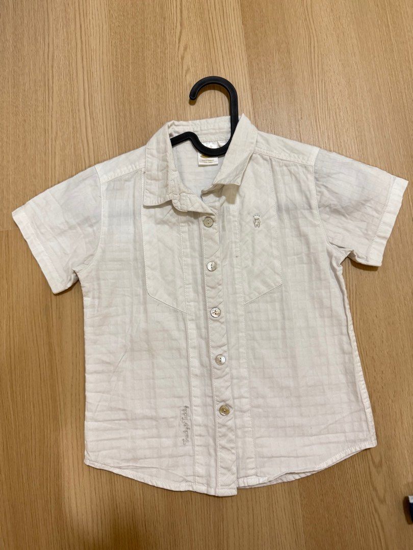 Prelove: Trudy & Teddy formal white shirt (Category: Babies & Kids Fashion) located in Simpang Ampat. Submitted by prelove178 (Listing ID 1382018482, Image 1). Description: Suitable for kids, 3-4 years old.