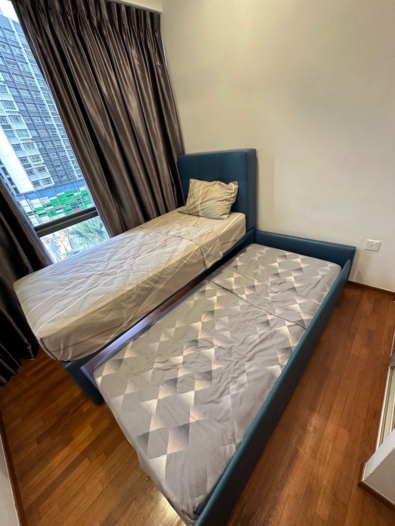 Pull out bed with two mattress