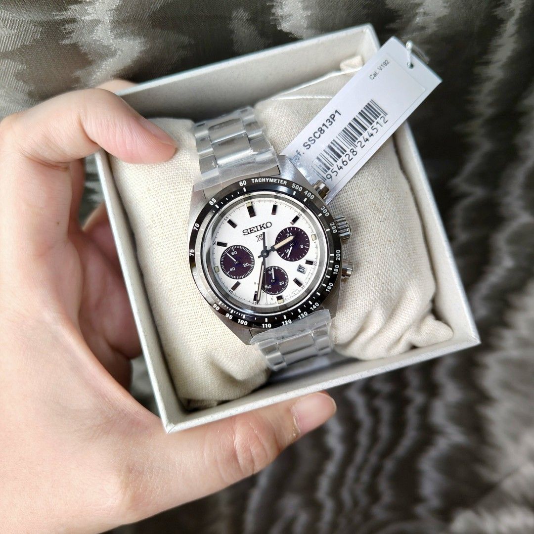 Seiko Prospex SSC813 SSC813P1 ( PANDA 🐼) Men's SSC813 Prospex SPEEDTIMER (Category: Luxury Watches) located in Cavite. Submitted by kingdeleon0702 (Listing ID 1381994271, Image 1). Description: Seiko Prospex SSC813 SSC813P1 ( PANDA 🐼) Men's SSC813 Prospex SPEEDTIMER SRP: 36,200 PHP MY PRICE: 28,900 PHP Specifications: Movement :Caliber Number V192 Movement Type : Solar Precision : ±15 seconds per month Power reserve : Operating for approx. 6 mo
