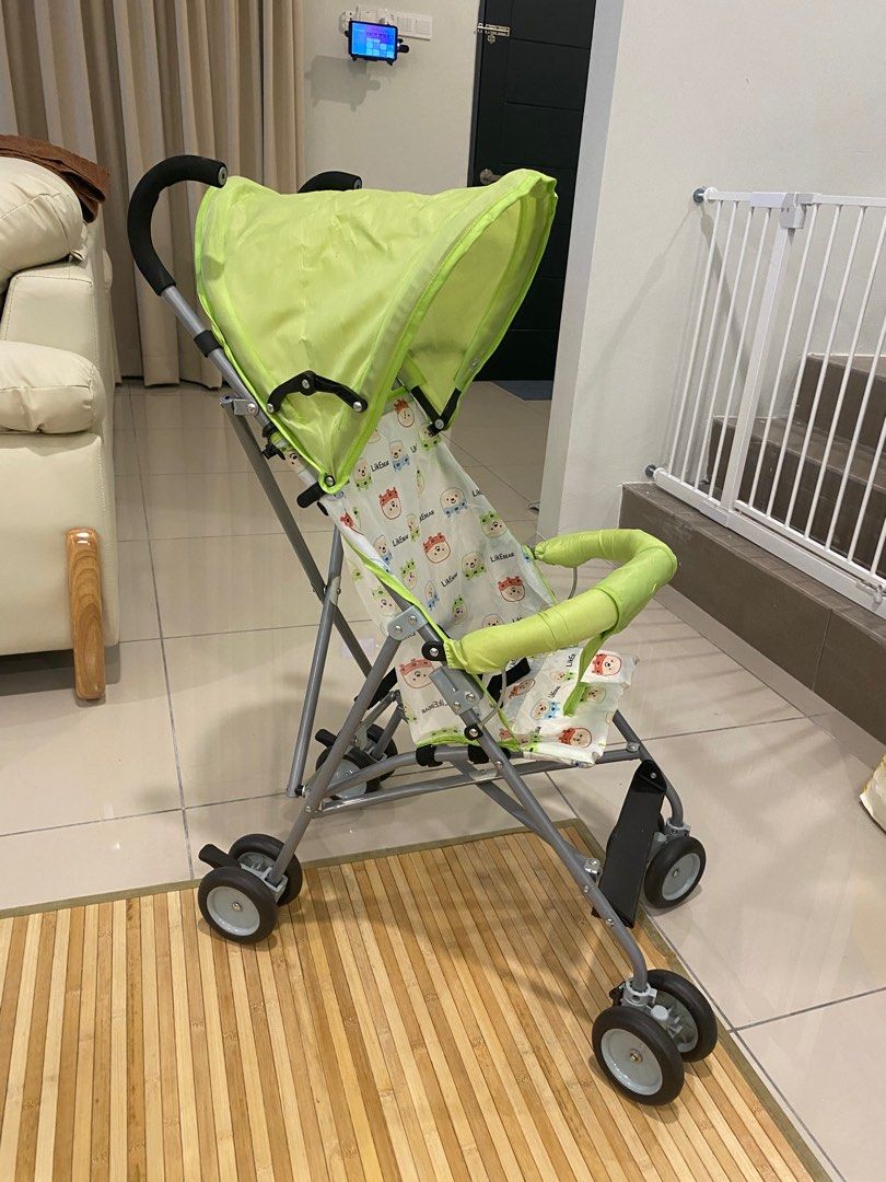 Stroller (Category: Strollers) located in Simpang Ampat. Submitted by istifaa25 (Listing ID 1382074574, Image 3). Description: * Pakai sekali sahaja, nak letgo sebab tak pakai dah. * Material kalis air, sesuai kalau bawak pergi waterpark Boleh cod area Tasek Gelugor, Penang atau mana mana berdekatan 😊.