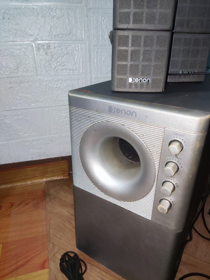 Sub woofer speaker xenon (Category: Soundbars, Speakers & Amplifiers) located in Manila. Submitted by chaychayprelovedshop (Listing ID 1382031078, Image 3). Description: working no damage . I will send video via messenger Ty.