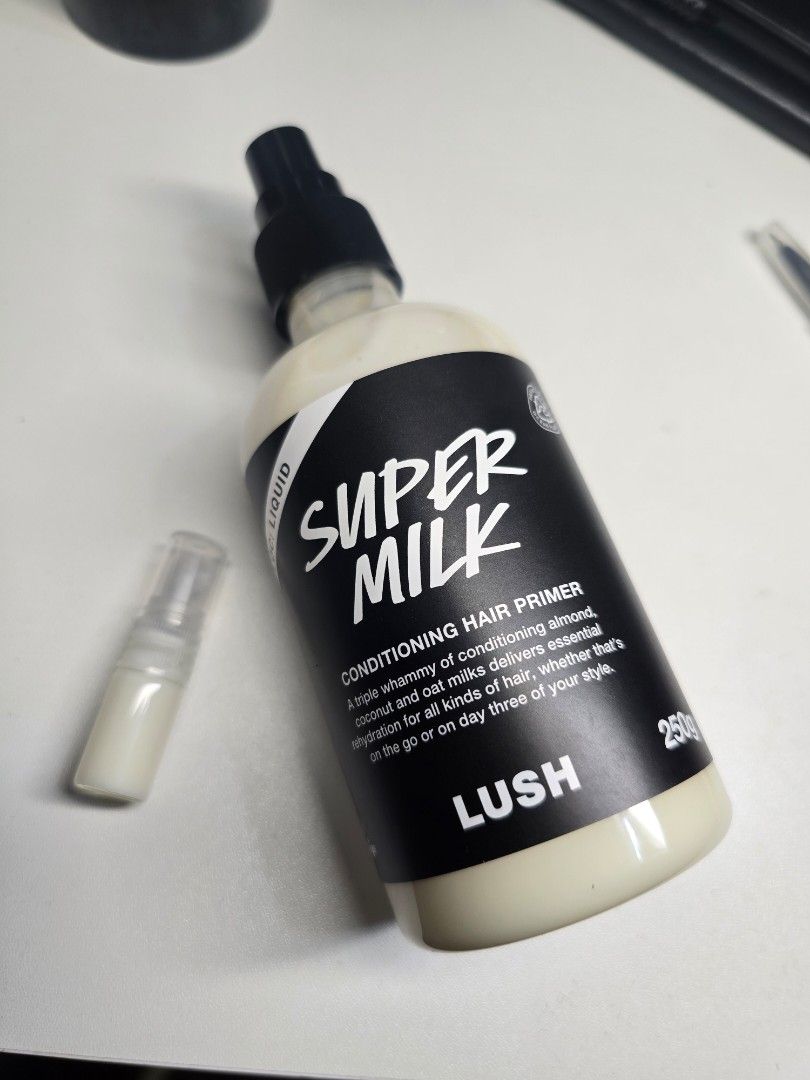 Super Milk Hair Primer (2ml, 5ml, 10ml) (Category: Fragrance & Deodorants) located in Las Pinas. Submitted by minimalist_sun (Listing ID 1382013452, Image 1). Description: Super Milk Hair Primer from Lush decants Creamy, vanilla, lemony. Smells like a light lemon vanilla cake, perfect for the Philippine weather. The citrus and lactonic notes balance each other out perfectly. 2ml: Php 100 5ml: Php 220 10ml: Php 360 Can print personalized label if 