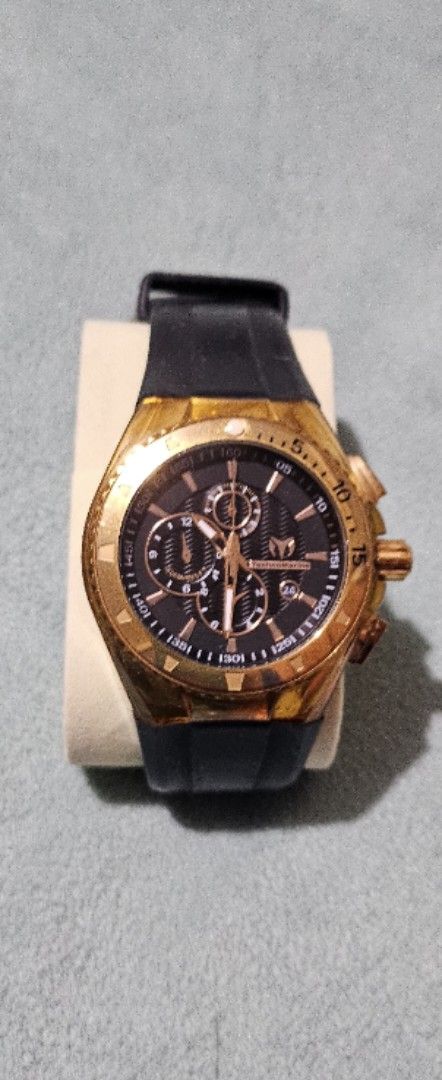 Techno marine cruise rosegold (Category: Men's Watches) located in Las Pinas. Submitted by swiftdragon_0c099a (Listing ID 1381981497, Image 1). Description: techno marine authentic rosegold 45mm no inclusions watch only.