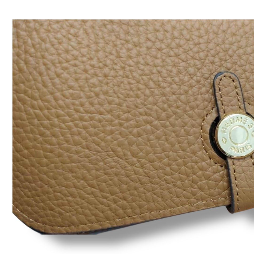 TFS Dogon Wallet Genuine Trims (Category: Clutches) located in Taguig. Submitted by thefabsourceph (Listing ID 1381922911, Image 3). Description: COD via Orange App.