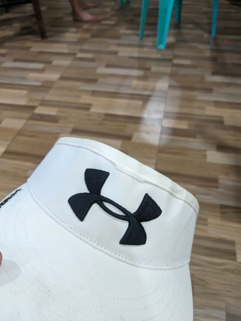 Under armour visor cap (Category: Caps & Hats) located in Pasay City. Submitted by aatapparelshop (Listing ID 1381933162, Image 2). Description: under armour visor cap one size wash only authentic.