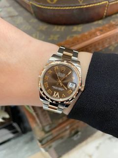(Category: ) located in . Submitted by redrabbitluxury_singpore (Listing ID 1381960706, Image 1). Description: .