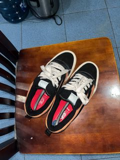 (Kategori: ) berada di . Dikirim oleh __thrifturdayy (ID iklan 1382047429, Gambar 1). Deskripsi: .