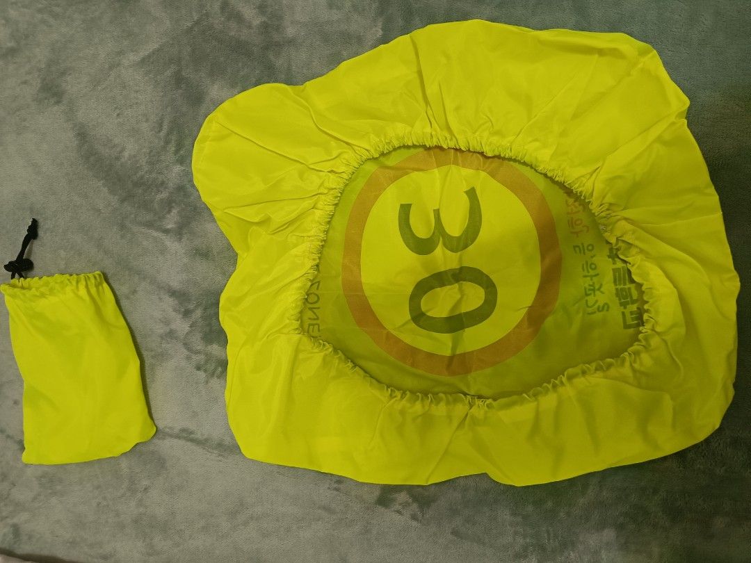 由 sophisticatedlyn (刊登 ID 1381987487，圖片 2) 提交，位於 金門 (Kinmen) 的 Waterproof bag cover (類別：其他運動配件)，說明：如果您從我的商店購買任何商品，即可免費獲得此商品。。