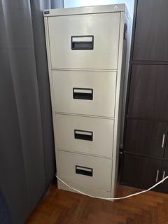 (Category: ) located in . Submitted by jennylovestodeclutter (Listing ID 1382005411, Image 1). Description: .