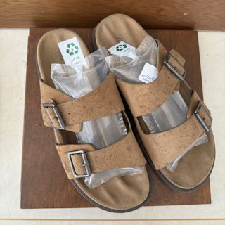 (Category: ) located in . Submitted by min_wardrobe (Listing ID 1381992840, Image 1). Description: .