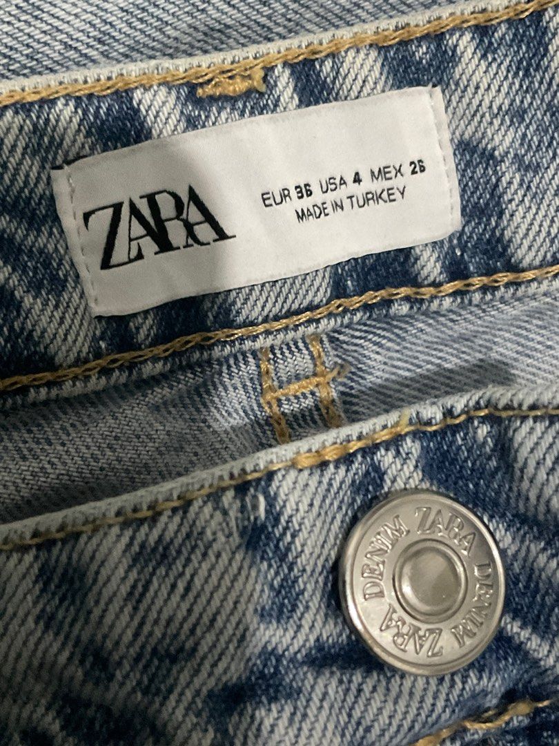 zara jeans (Category: Jeans) located in Manila. Submitted by getitfromjul (Listing ID 1382066316, Image 2). Description: - likenew - no flaws - has a slit design .